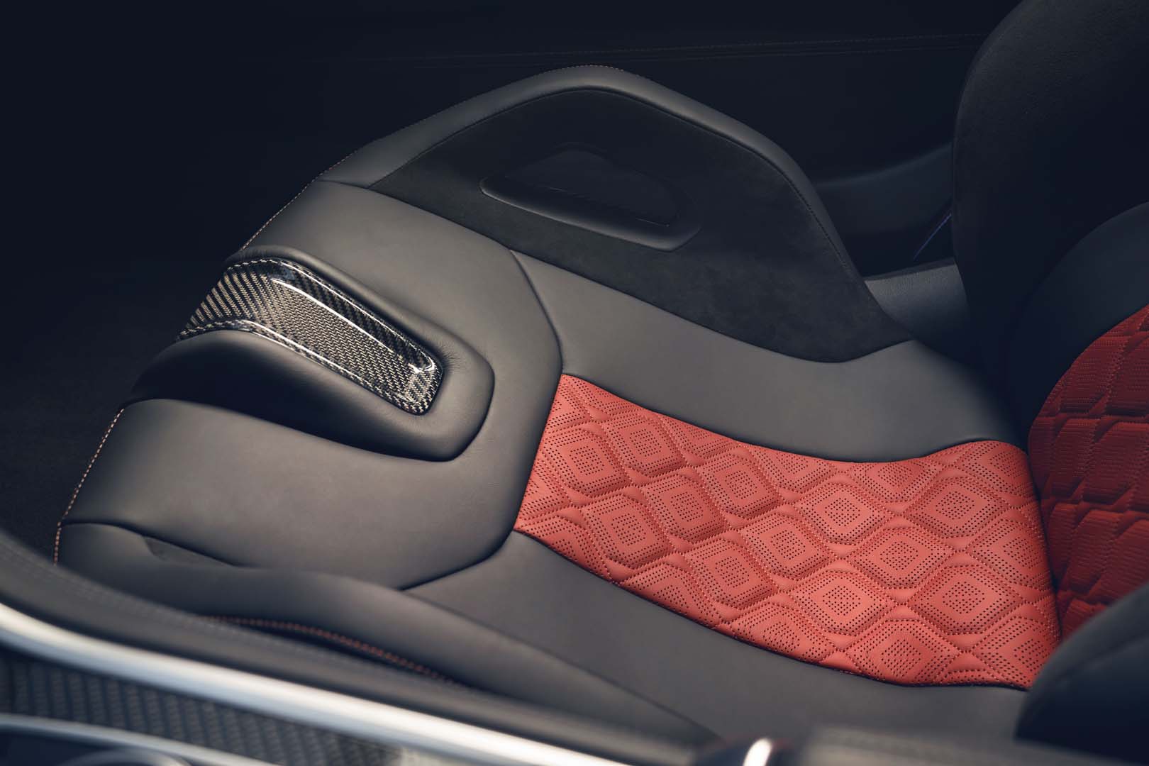 BMW  M8 Gran Coupé Competition, foto degli interni