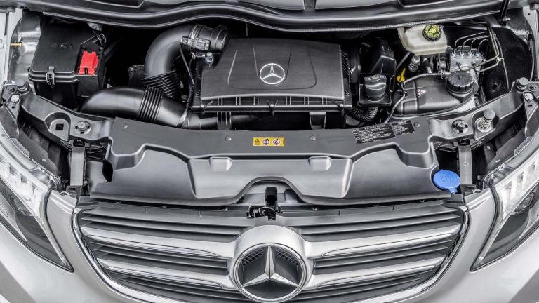 Foto del motore di Mercedes-Benz Classe V Classe V V 250 D Auto 4Matic Executive ExtraLong