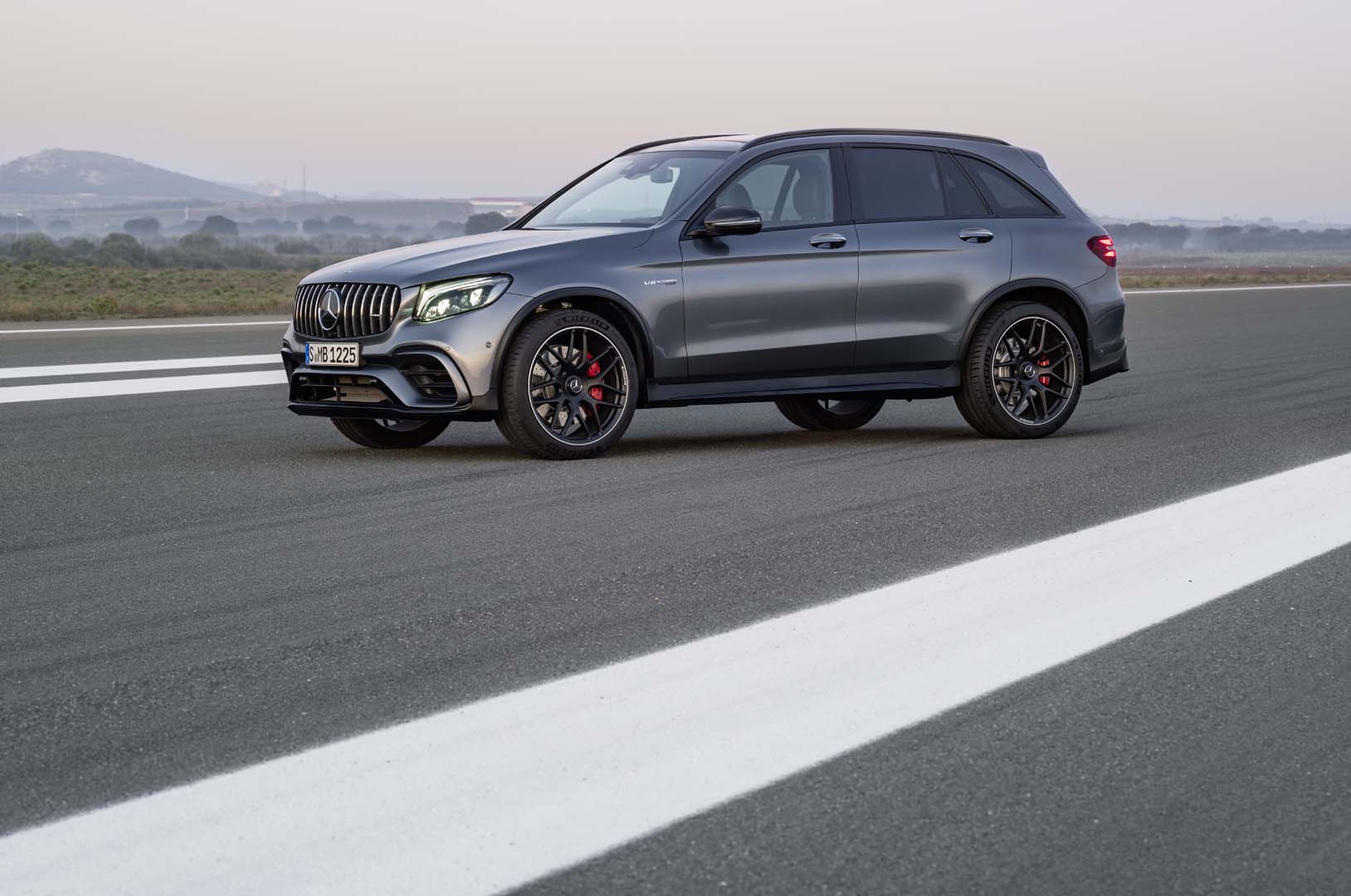 Mercedes-Benz   GLC SUV, foto degli esterni