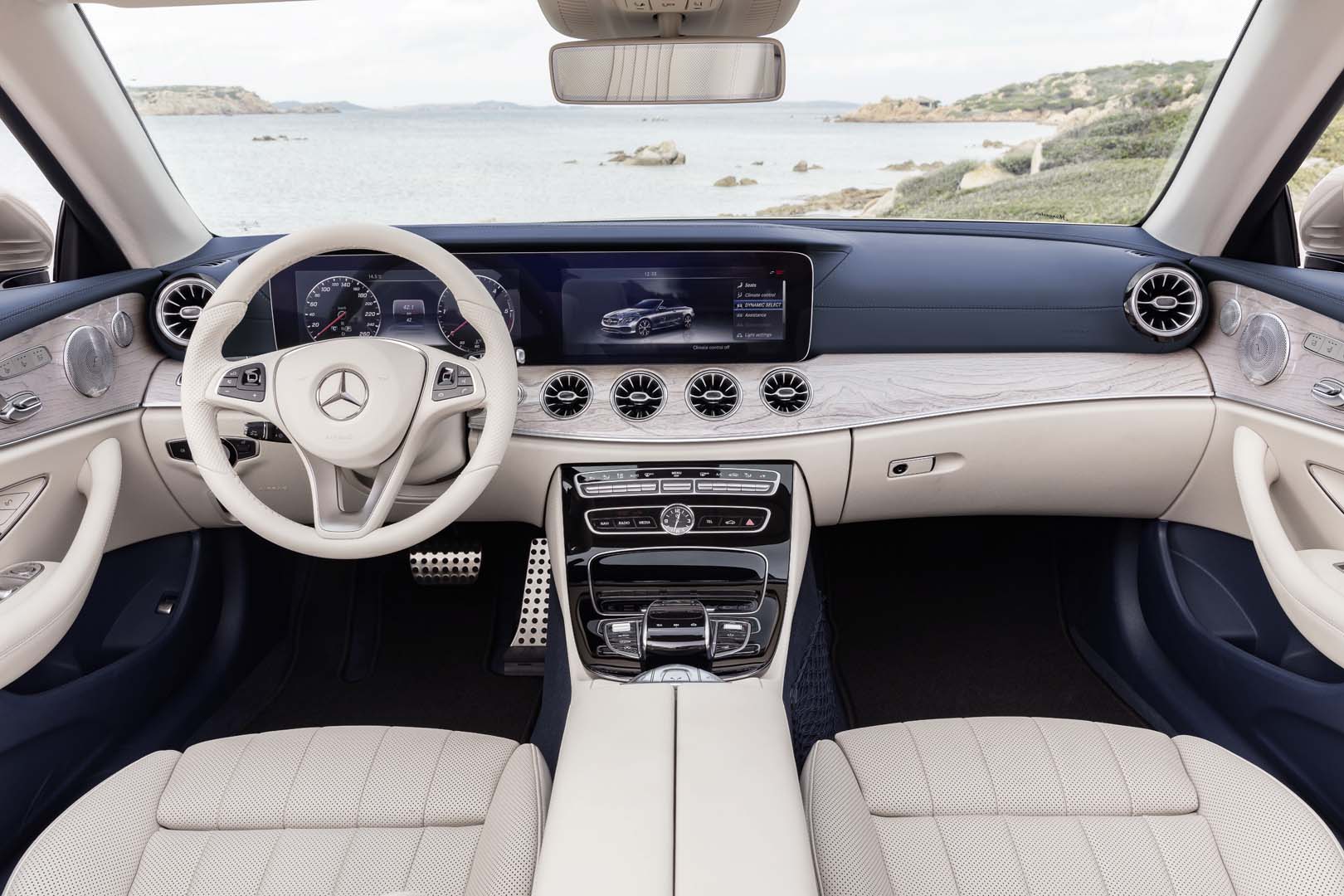 Mercedes-Benz  Mercedes-Benz Classe E Cabrio, foto degli interni