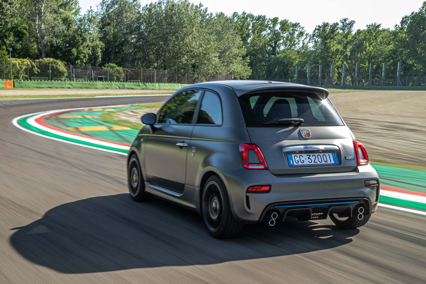 Abarth  595 2022, foto degli esterni