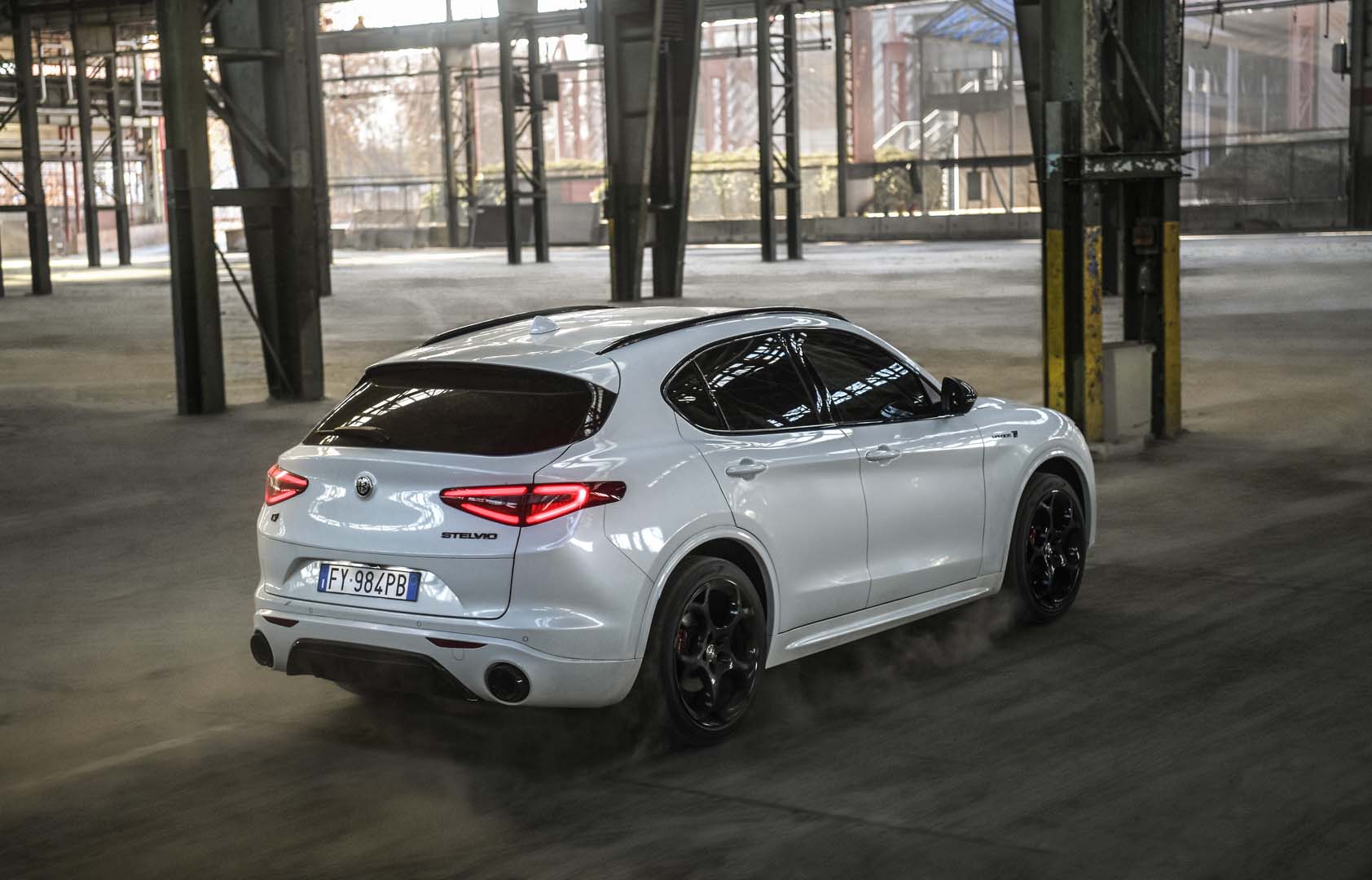 Alfa Romeo  Stelvio 2022, foto degli esterni
