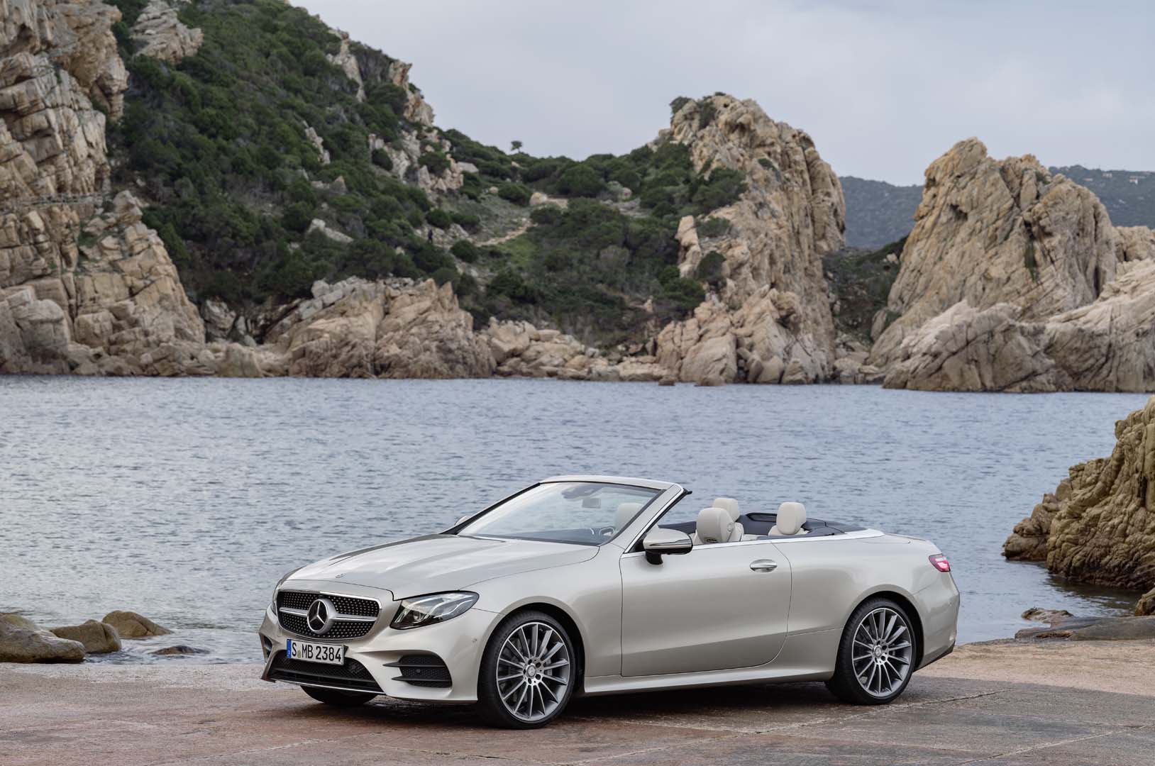 Mercedes-Benz  Mercedes-Benz Classe E Cabrio, foto degli esterni