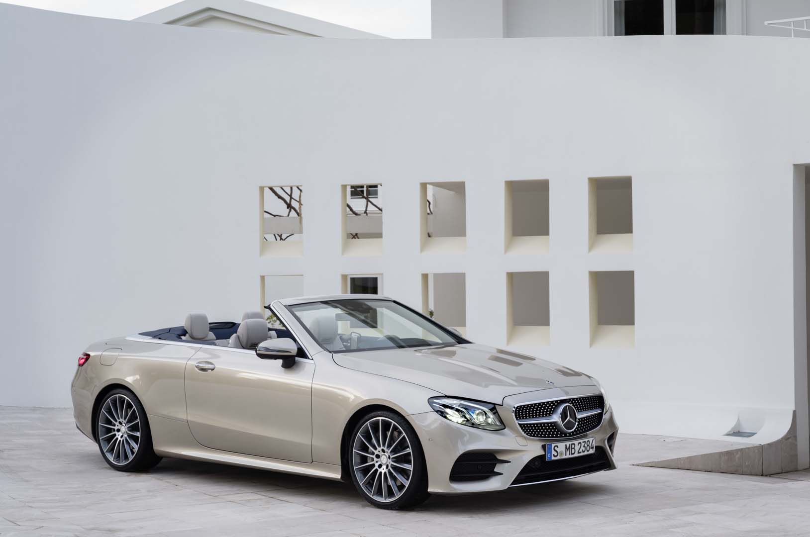 Mercedes-Benz  Mercedes-Benz Classe E Cabrio, foto degli esterni