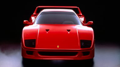 Ferrari F40: show a ruote fumanti sui colli di Monte Carlo