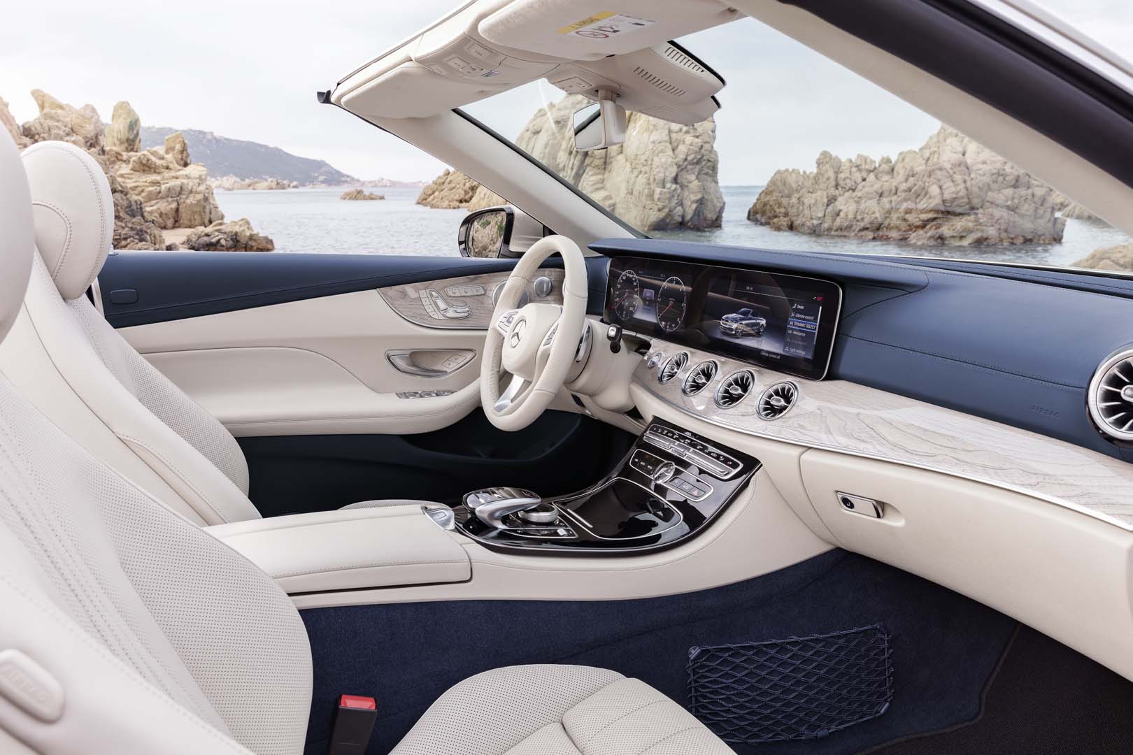 Mercedes-Benz  Mercedes-Benz Classe E Cabrio, foto degli interni