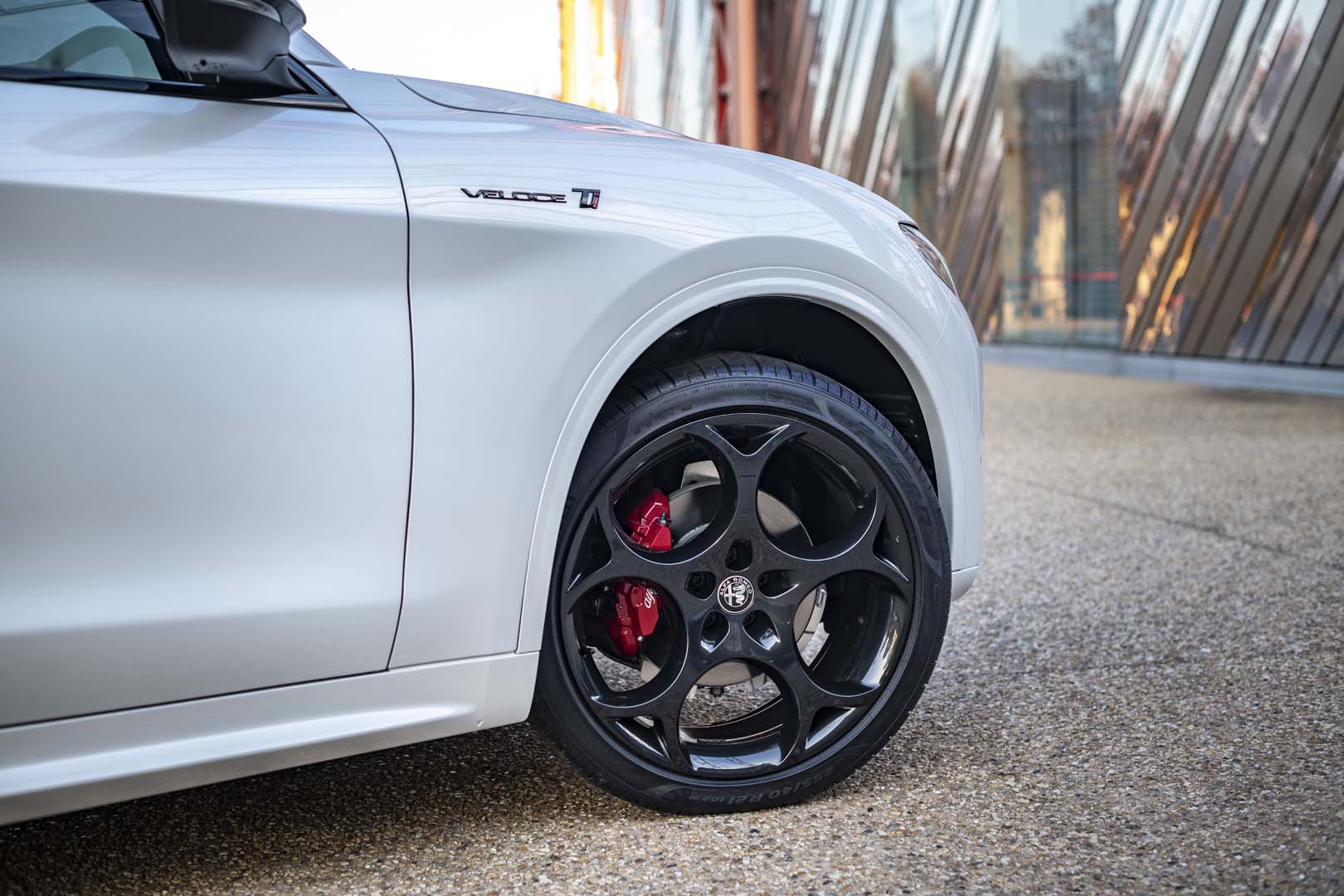 Alfa Romeo  Stelvio 2022, foto degli esterni