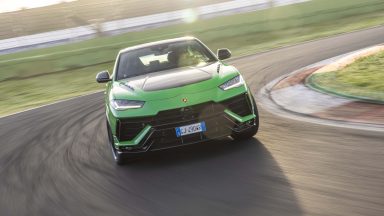 Lamborghini Urus Performante: lancio dinamico a Vallelunga