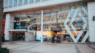 Nuovo Atelier Renault sull'Avenue des Champs-Elysées