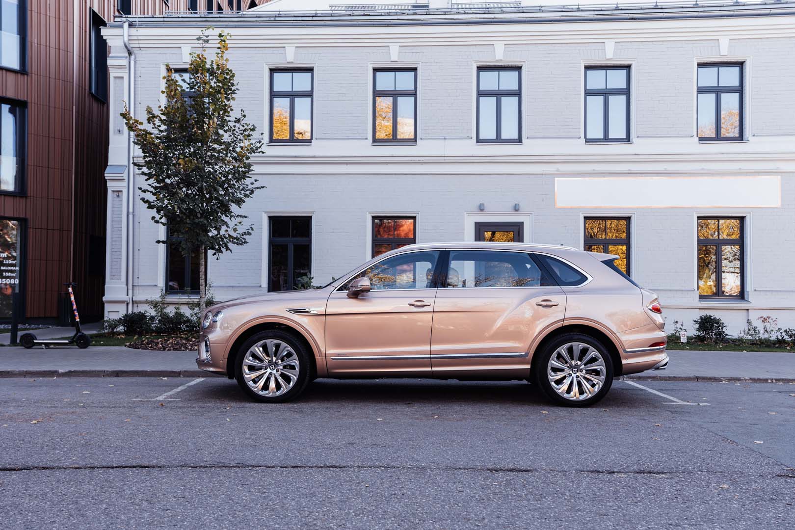 Bentley  Bentayga 2022, foto degli esterni