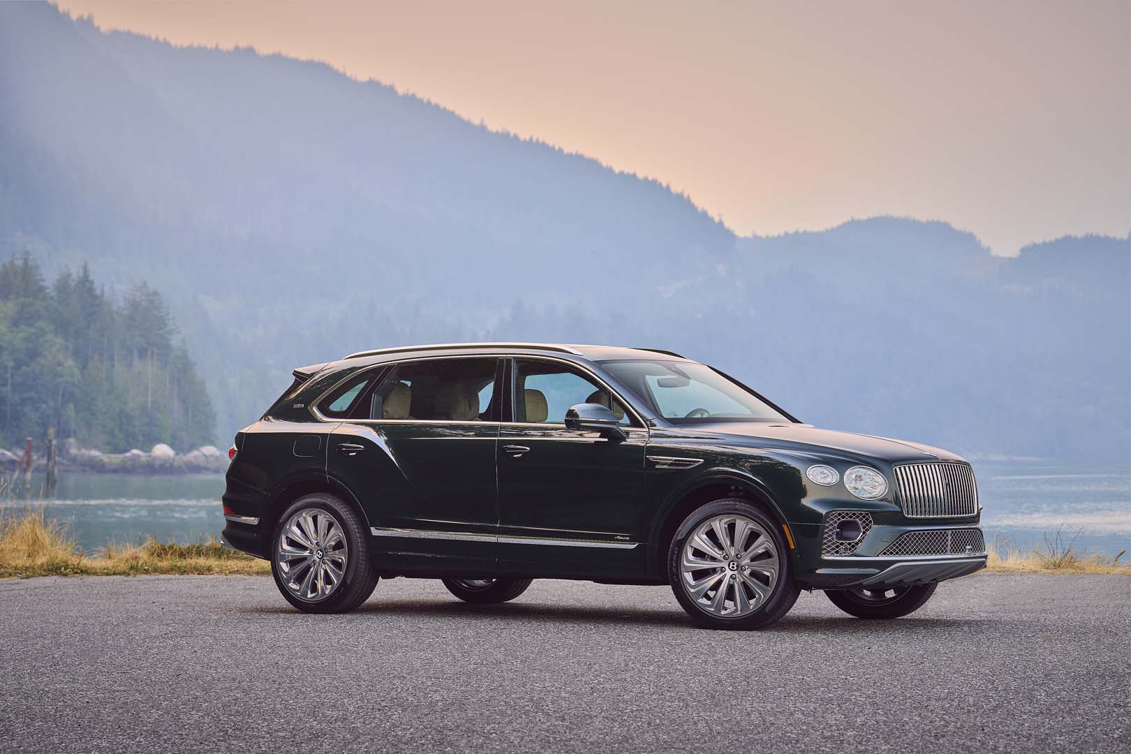 Bentley  Bentayga 2022, foto degli esterni