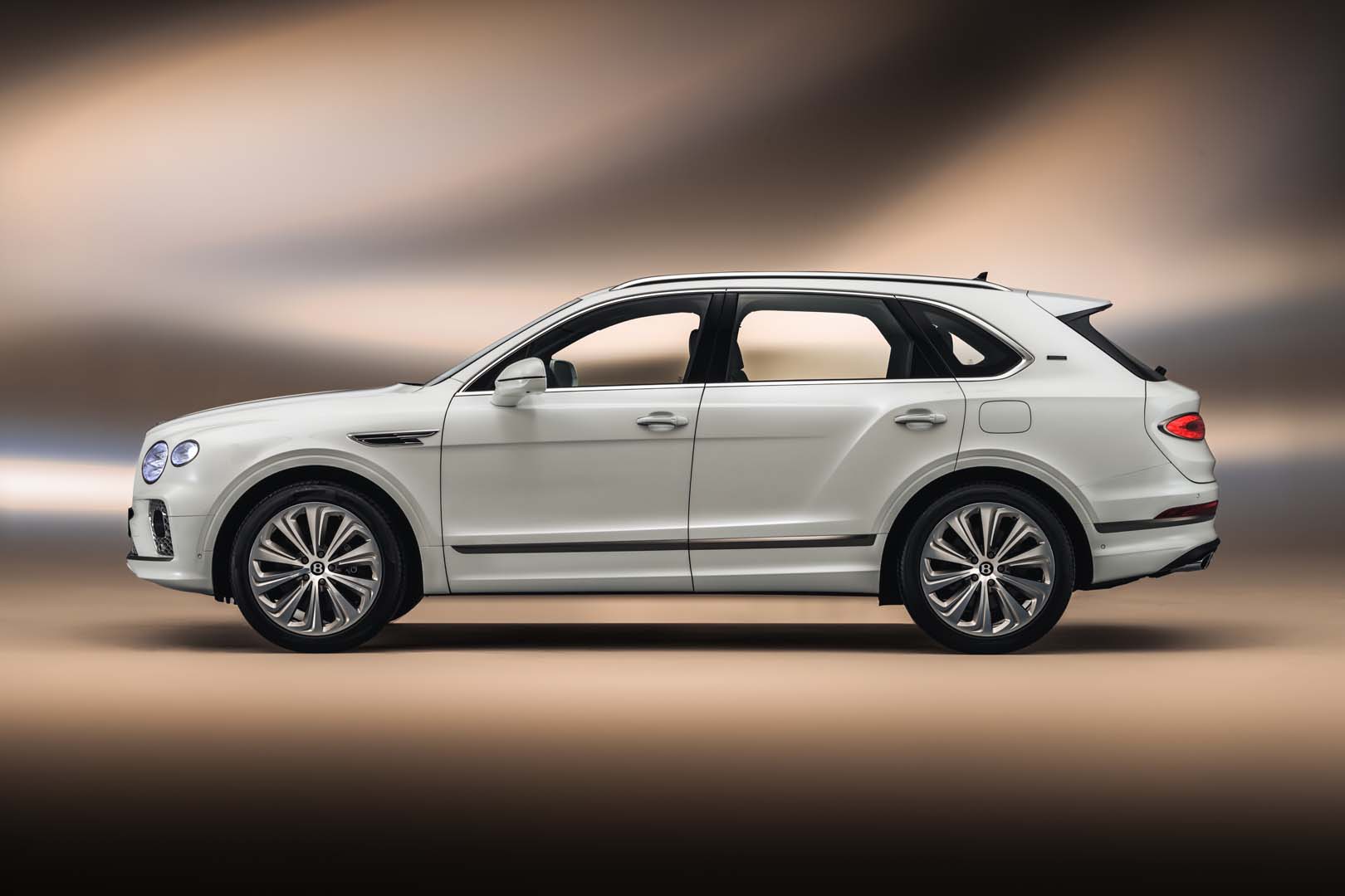 Bentley  Bentayga 2022, foto degli esterni