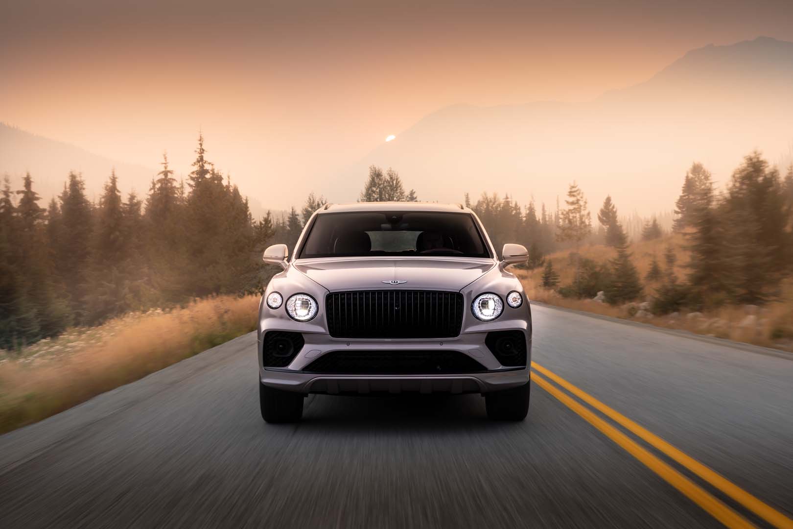 Bentley  Bentayga 2022, foto degli esterni