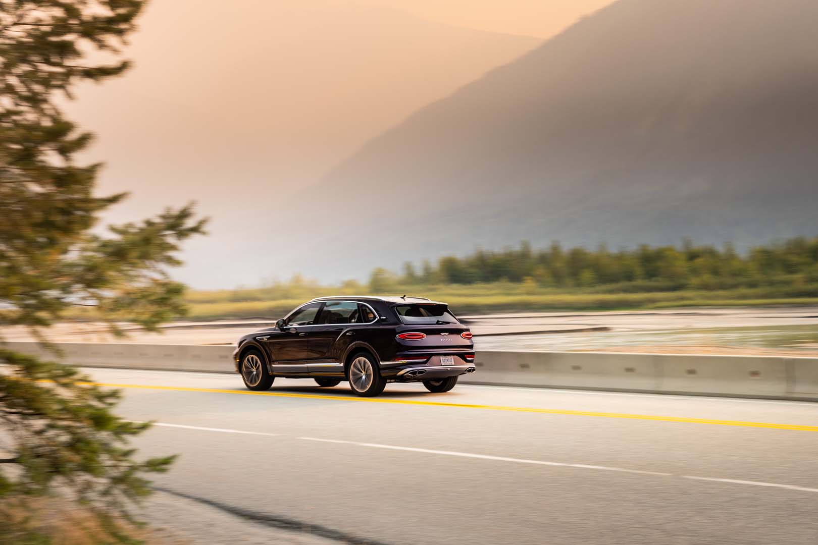 Bentley  Bentayga 2022, foto degli esterni