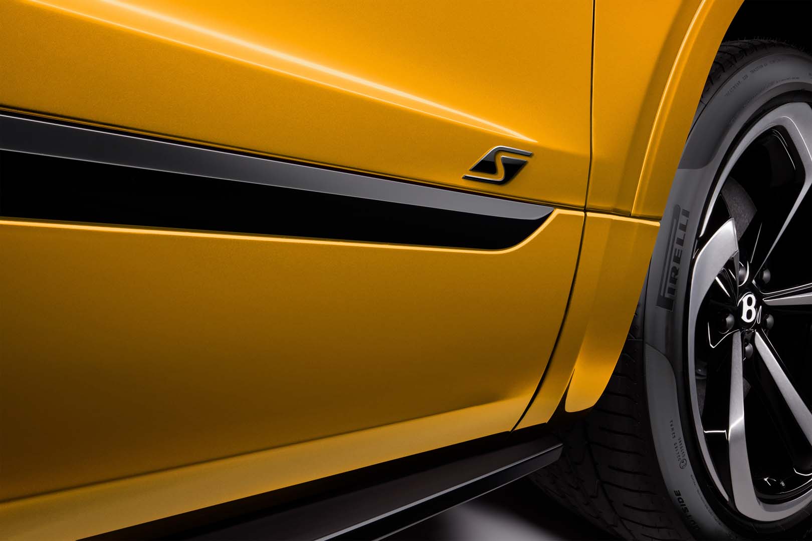 Bentley  Bentayga 2022, foto degli esterni