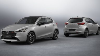 Mazda 2: la nuova gamma Model Year 2023 per l'utilitaria