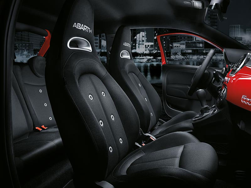 Abarth  595c, foto degli interni