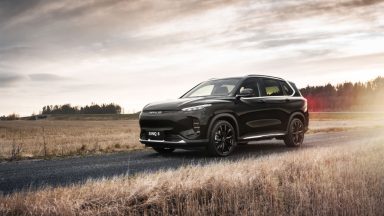 Maxus Euniq 6: in arrivo la nuova SUV ibrida ed elettrica