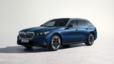 BMW Serie 5 Touring: la nuova station wagon anche elettrica