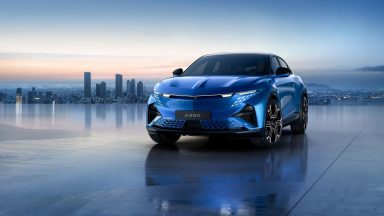 Alpine A390: la nuova SUV coupé a propulsione elettrica