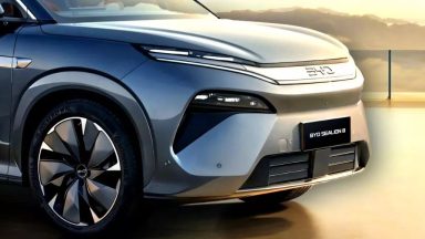 BYD Sealion 8: doppia versione a propulsione ibrida Plug-In