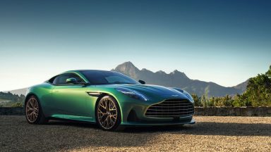 Aston Martin DB12: le indiscrezioni su tutte le evoluzioni